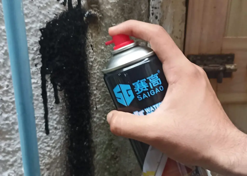 0020360_waterproof-leak-filler.webp